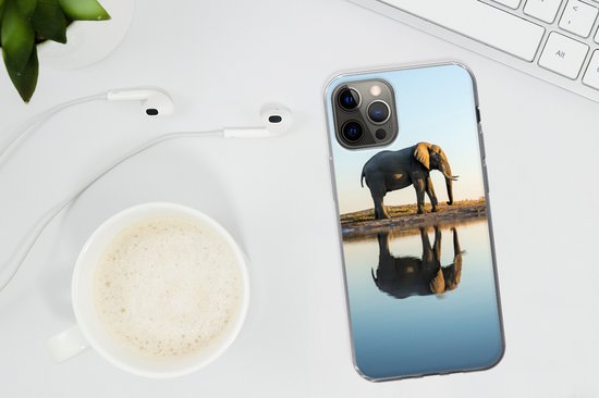 Coque iPhone 12 Pro Max - Éléphant dans une flaque d'eau - Coque de téléphone en Siliconen