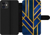 Bookcase Geschikt voor iPhone 12 Pro Max telefoonhoesje - Goud - Blauw - Luxe - Met vakjes - Wallet case met magneetsluiting