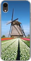 Geschikt voor iPhone XR hoesje - Molen tussen de tulpen in Nederland - Siliconen Telefoonhoesje