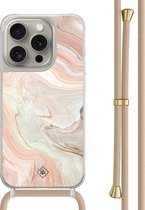 Casimoda® - Coque iPhone 15 Pro avec cordon beige - Vagues marbrées - Cordon détachable - TPU/polycarbonate