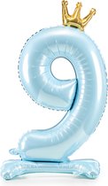 Partydeco - Staande folieballon Cijfer 9 Sky-Blue met kroon 84 cm