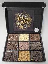 Chocolade Callets Proeverij Pakket met Mystery Card 'Let's Party' met persoonlijke (video) boodschap | Chocolademelk | Chocoladesaus | Verrassing box Verjaardag | Cadeaubox | Relatiegeschenk | Chocoladecadeau