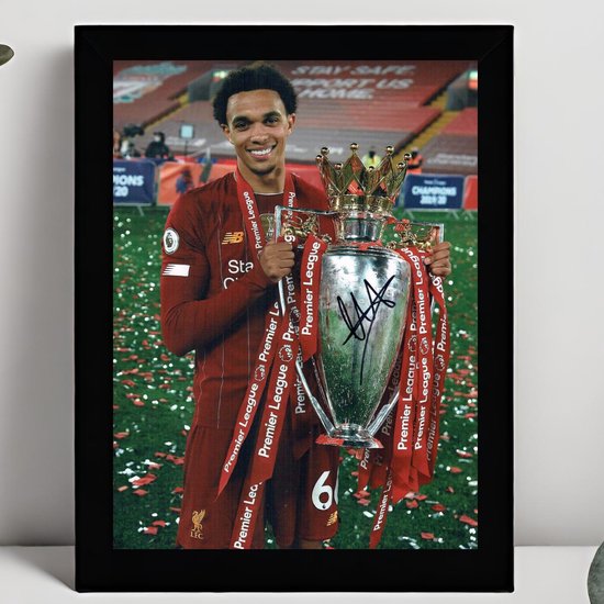 Trent Alexander Arnold Ingelijste Handtekening – 15 x 10cm In Klassiek Zwart Frame – Gedrukte handtekening – Voetbal - Football Legend - Liverpool FC - Anfield Road - You'll Never Walk Alone