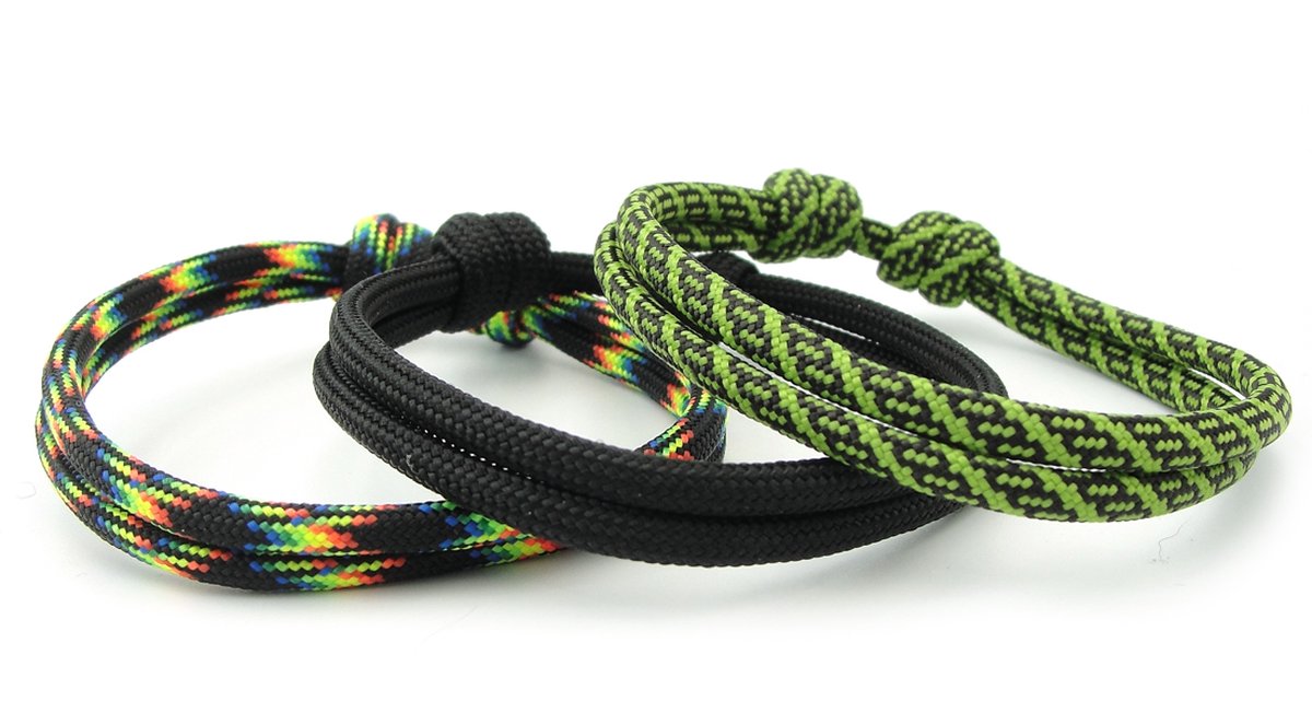 Paracord armbandjes voor heren set van 3 met verstelbare schuifknoop vanaf 17 cm in zwart groen en rainbow