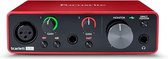 Scarlett Solo 3rd Gen USB-audio-interface - Studiokwaliteitsgeluid voor Perfecte Opnames - voor gitarist, zanger, podcaster of producer - studiokwaliteitsgeluid - rood