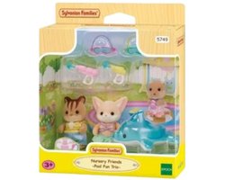 foto van Sylvanian Families 5749 Trio Peutervriendjes Zwembad Fun- inclusief 3 fluweelzachte speelfiguren