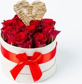 Bloomgift | Romantisch cadeau | Bloemstuk | Liefde | Inclusief Hartje