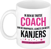 Bellatio Decorations Cadeau koffie/thee mok voor coach/trainer - roze - trotse coach - keramiek