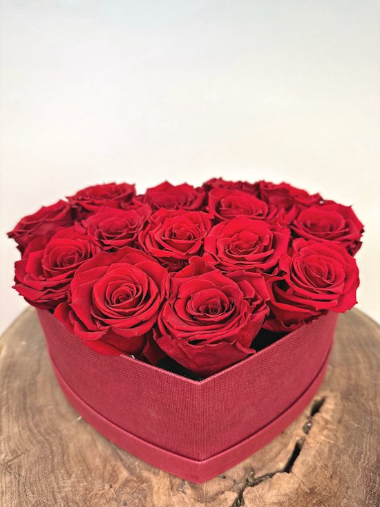 Longlife Rozenbox 'hart' | 14 rode Longlife rozen | Perfect voor valentijnsdag