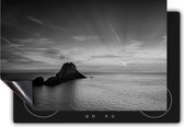 Chefcare Inductie Beschermer Ibiza Rotsen Eiland bij Zonsondergang - Zwart Wit - 91,6x52,7 cm - Afdekplaat Inductie - Kookplaat Beschermer - Inductie Mat
