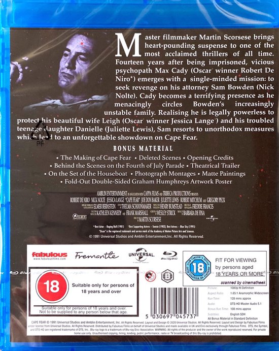 Blu-ray hoes met 'Cape Fear' filmtitel. Met tekst over bonusmateriaal en speelduur.
