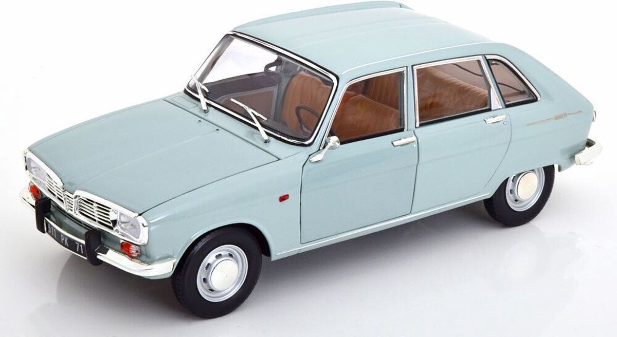 1:18 Diecast-model Renault R16 1968 lichtblauw Norev