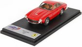 De 1:43 Diecast modelauto van de Ferrari 250 Lusso Coupe van 1963 in Red.De fabrikant van het schaalmodel is BBR Models.Dit model is alleen online beschikbaar.