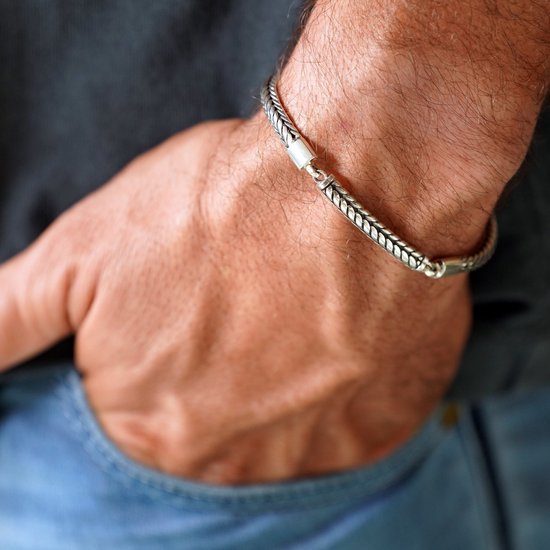 SILK Jewellery - Zilveren Armband - Zipp - 745.20 - Maat 20,0