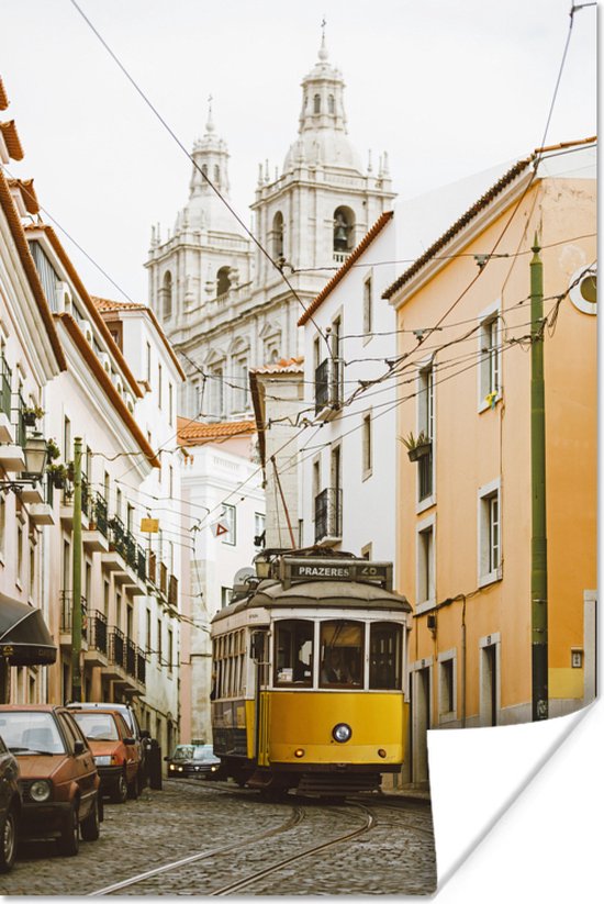 Le célèbre tramway jaune traverse Lisbonne poster 40x60 cm - Tirage photo sur Poster (décoration murale salon / chambre)