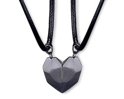 Magnetische Hartjes Ketting Set voor Hem en Haar - Zwart - Romantisch Liefdes Cadeau - Valentijnsdag - Valentijn Cadeautje voor Mannen