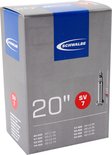Grijze en blauwe doos van de Schwalbe SV7 20" binnenband, met maattabel.