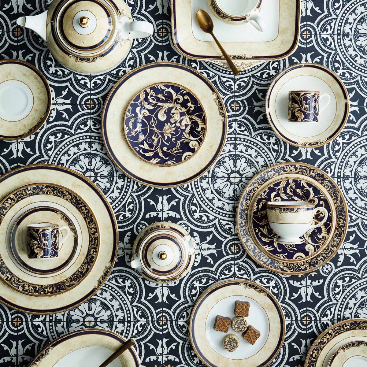 Wedgwood Serveerschaal Cornucopia ø 39 cm