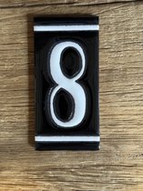 Huisnummers 8 ( Keramiek ) Hand geglazuurd zwart-wit