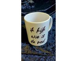 Bedrukte mok met tekst: Niet storen , ik kijk wie is de mol, Wie is de mol, Bedrukte mok, Mok, Koffie beker, Mok met tekst