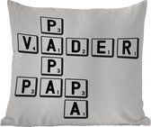 Sierkussen Buiten - Quotes - Vader - Spreuken - Papa - 60x60 cm - Weerbestendig - Vaderdag cadeautje - Cadeau voor vader en papa