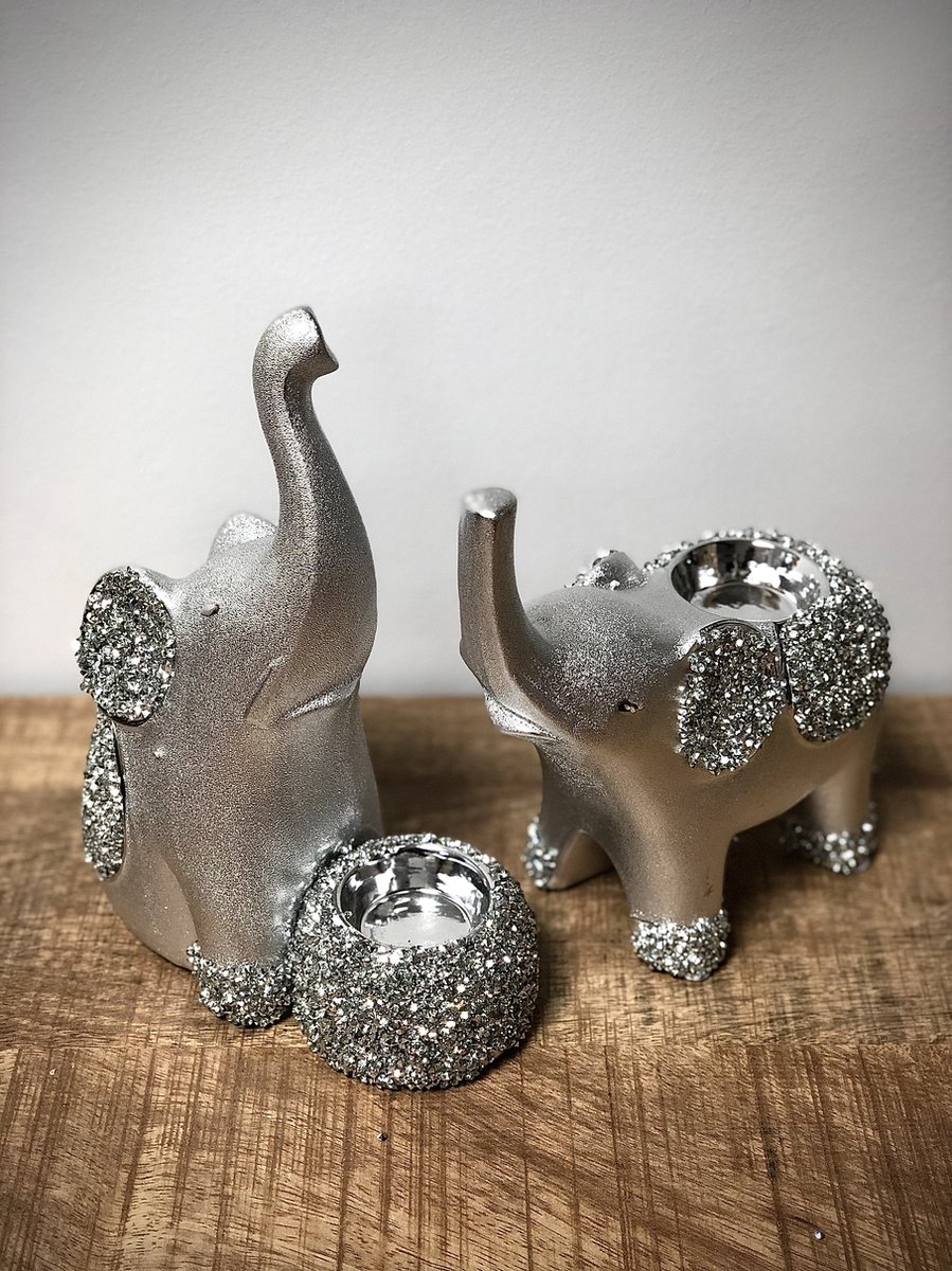 Duo Olifanten theelichthouders 24 cm hoog - porselein - keramisch - interieur - beeld - figuur - voor binnen - interieurdecoratie - decoratiefiguur - modern & klassiek - geschenk - cadeau - gift - verjaardag Valentijn - Kerst - Nieuwjaar