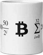 Witte Glanzende Koffie & Thee Mok Met 2x Bitcoin Formule 1x Bitcoin Symbool 325 ml | Bitcoin cadeau| Crypto cadeau| Bitcoin Beker| Bitcoin Kop| Bitcoin Merch| Crypto Merch| Crypto Beker| Crypto Kop| Crypto Mok