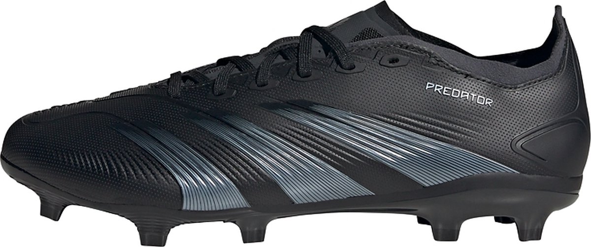 Zwarte adidas Predator League voetbalschoenen voor firm ground, maat 43 1/3, met 3D Hybridfeel-bovenwerk.
