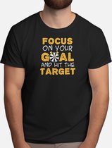 Focus on Your Goal and Hit The Target - T Shirt - Darts - DartsLife - DartsPlayer - Bullseye - Darten - DartenLeven - DartenSpeler - DartenFamilie - 181