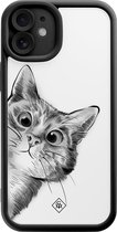 Coque Casimoda® - Convient pour iPhone 12 - Cat Peekaboo - Coque de téléphone unie avec protection d'objectif - TPU - Coque arrière - Zwart