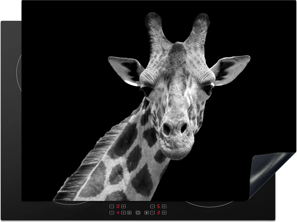 KitchenYeah® Inductie beschermer 70x52 cm - Giraffe - Wilde dieren - Zwart - Wit - Portret - Kookplaataccessoires - Afdekplaat voor kookplaat - Inductiebeschermer - Inductiemat - Inductieplaat mat