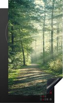 KitchenYeah® Inductie beschermer 30x52 cm - Bos - Pad - Zon - Bomen - Groen - Natuur - Kookplaataccessoires - Afdekplaat voor kookplaat - Inductiebeschermer - Inductiemat - Inductieplaat mat