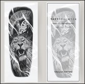 Nep tattoo sleeve brullende leeuw & klok | Tattoo sleeve voor volwassenen | Blijft 5 dagen zitten | tattforaweek