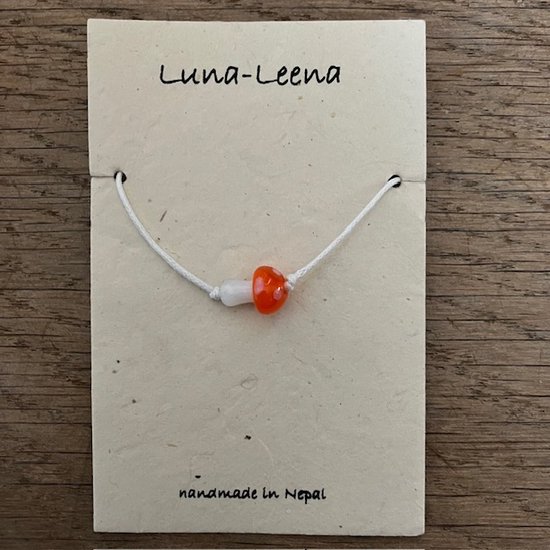 Luna-Leena bracelet enfant durable champignon orange - L15cm - fait main au Népal - perles champignons - bracelet enfant - accessoires - fête - cadeau - fête d'enfants - anniversaire - bijoux - printemps - orange à pois blancs