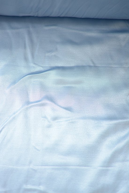 Satijn uni lichtblauw 1 meter - modestoffen voor naaien - stoffen Stoffenboetiek