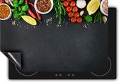 Chefcare Inductie Beschermer Kruiden met Groenten op een Zwarte Plaat - 91,6x52,7 cm - Afdekplaat Inductie - Kookplaat Beschermer - Inductie Mat