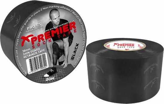 Zwarte Premier Sock Tape rol met een man die voetbalt. 38mm SHIN GUARD RETAINER TAPE.