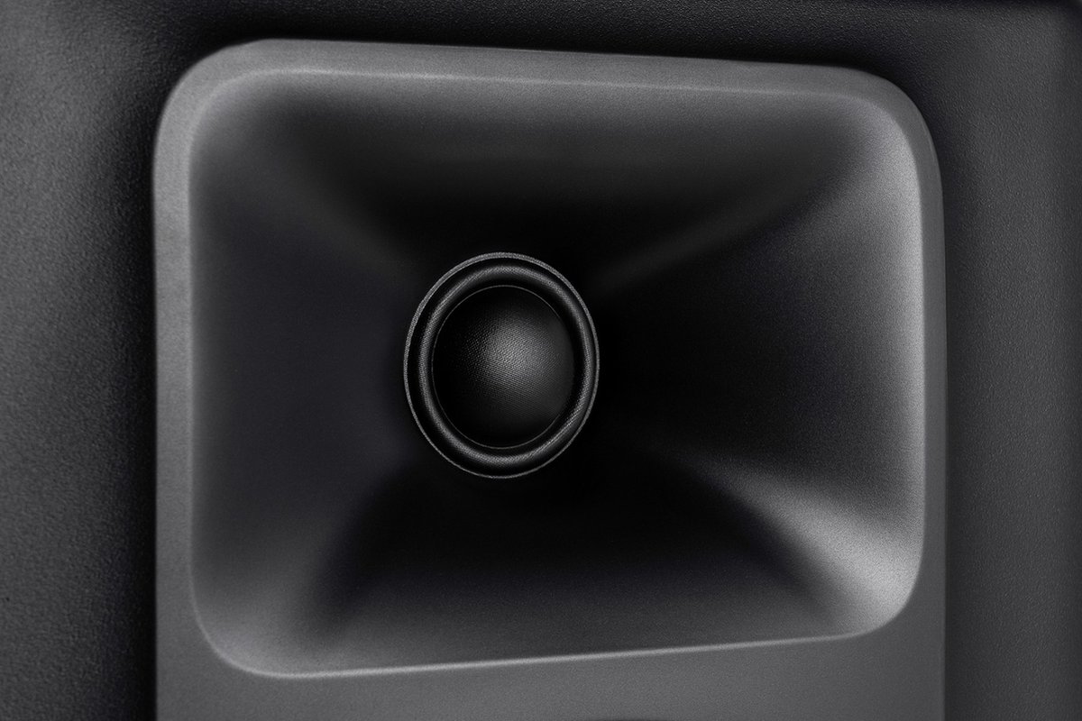 M-AUDIO Forty Eighty monitor speakers 150 W DSP, BT, APP