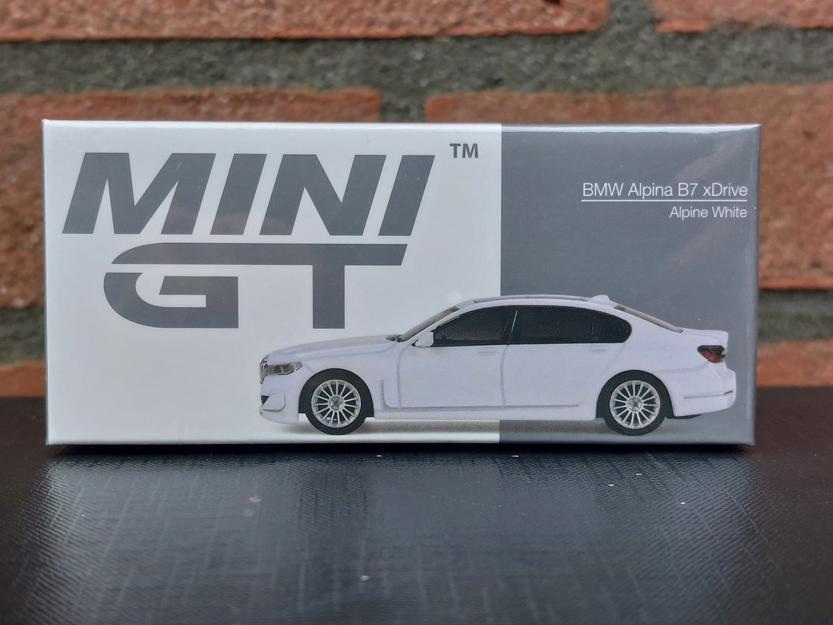 MiniGT 1/64 BMW Alpina B7 xDrive, Alpine white | bol
