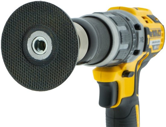 Dewalt boormachine met 75mm schuurwiel met gaasstructuur.