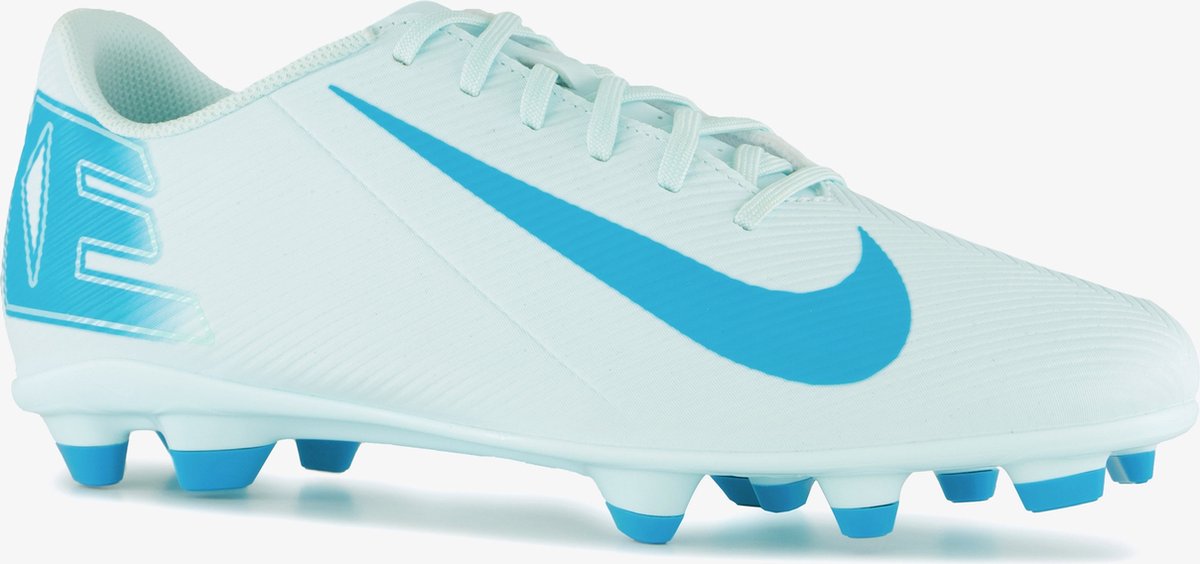 Blauwe Nike Zoom Vapor 16 Club MG voetbalschoenen voor heren, met textuur bovenwerk en lichtblauwe details, maat 41.
