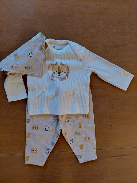 Newborn - Baby Kleding Jongens - Baby Cadeau - Bandana - Kraamcadeau - Babyshower Cadeau Setje 3/delig "lion" - 0-2 Maanden