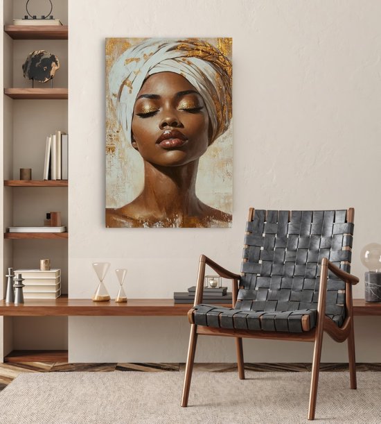 Saammp - Canvas Schilderij - Afrikaanse vrouw met witte tulband en goud - abstract - 100x150 - Foto op canvas - Wanddecoratie - Muurdecoratie Woonkamer - Slaapkamer decoratie - Canvas Print