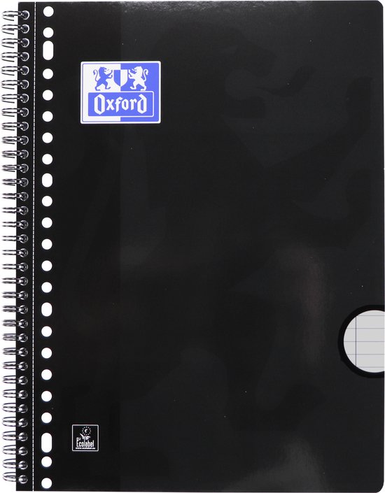 Bloc-notes Oxford noir avec grand imprimé de lion gris et logo Oxford. En bas à droite, une case carrée à carreaux.