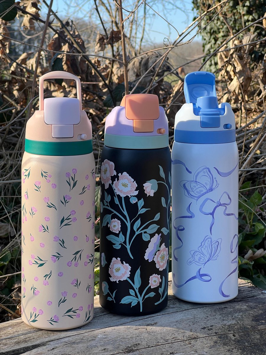 LYKKE Freesip Thermos Beker 3 Laagse geïsoleerde RVS waterfles met rietje voor sport, reizen en school BPA-vrije Lek-vrije sportwaterfles, 34 oz, 1L, CLICK and LOCK Systeem thumbnail 2