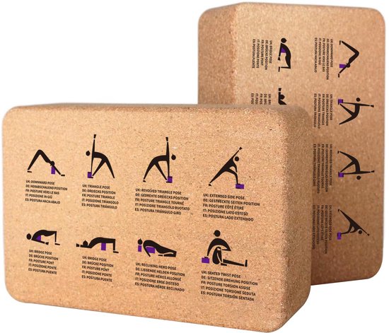 Deux blocs de yoga en liège marron, chacun avec des illustrations de poses de yoga et du texte en plusieurs langues.