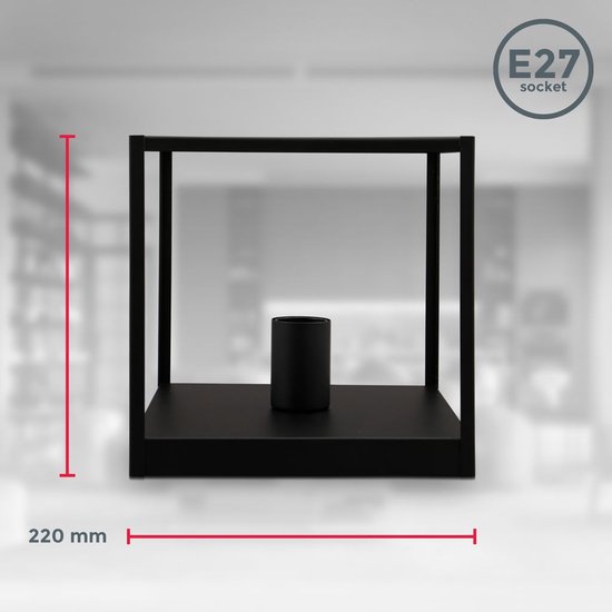 Zwarte vierkante lampenkap met E27 fitting en afmetingen van 220 mm breed.