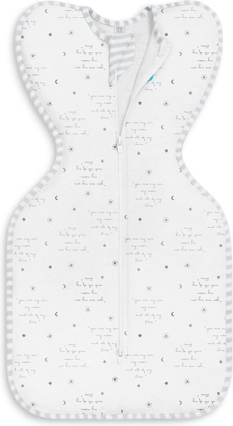 Love to Dream™ Babyslaapzak Swaddle Up™ - Inbakeren - Baby 0-3 maanden - 3.5-6 kg - Zomer - 0.2 TOG- Wit met tekst