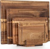 Les Plaisirs du Chef – Set de 4 planches à découper robustes (40 cm x 30 cm - 33 cm x 24 cm - 27,5 cm x 18 cm - 21,5 cm x 15 cm), en bois d'Acacia Premium . Planches de bois de 2 cm de large avec canal à sève