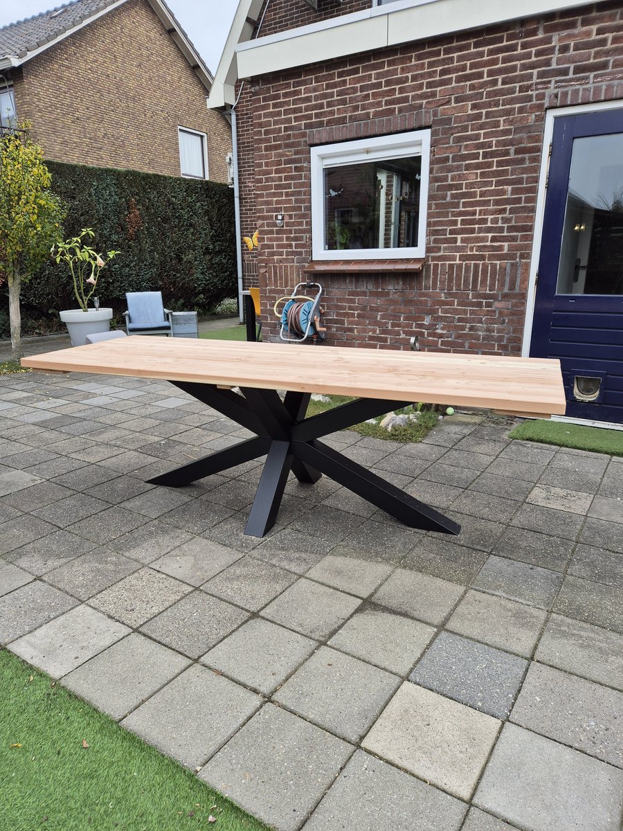 Tuintafel met stalen matrix poot- Douglas hout- volledig gemonteerd- 90x180
